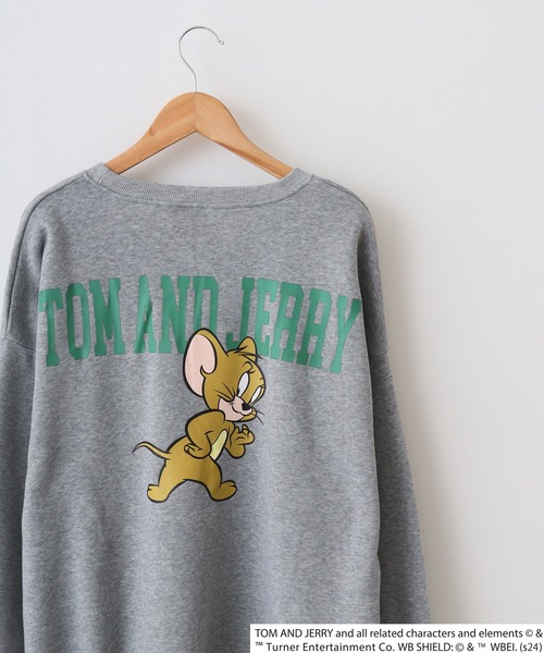 FUNALIVE(ファンアライブ)の「TOM&JERRY Fleece lining back print big sweatshirt / トムとジェリー 裏起毛 バックプリントビッグトレーナー unisex(スウェット・メンズ・オートミール/ベージュ/チャコール/ダークグリーン系1/ダークグリーン/ヘザーチャコール/杢グレー/チャコールアッシュ/ブラック系1/ホワイト系1/ブラック/ホワイト系2/ネイビー/ヘザーグレー/チャコールグレー/グレイッシュベージュ・M/L/XL)」の8枚目の写真