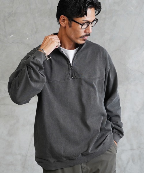 jiggys shop（ジギーズショップ）の「ピグメント加工フェードスタンドZIPスウェットトレーナー（スウェット・メンズ・チャコールグレー/ブルー/パープル・MEDIUM/LARGE/X-LARGE）」の2枚目の写真