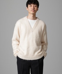 モヘヤブレンド起毛Vネックニット