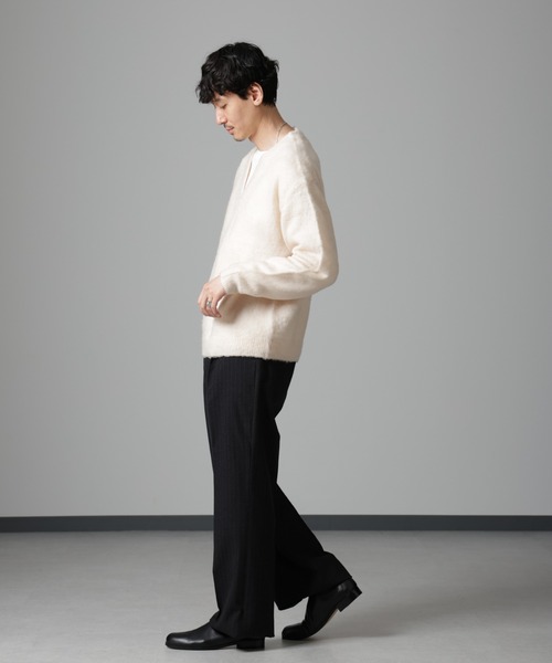 NANO universe(ナノユニバース)の「モヘヤブレンド起毛Vネックニット(ニット/セーター・メンズ・オフホワイト/ダークグリーン・M/L)」の18枚目の写真