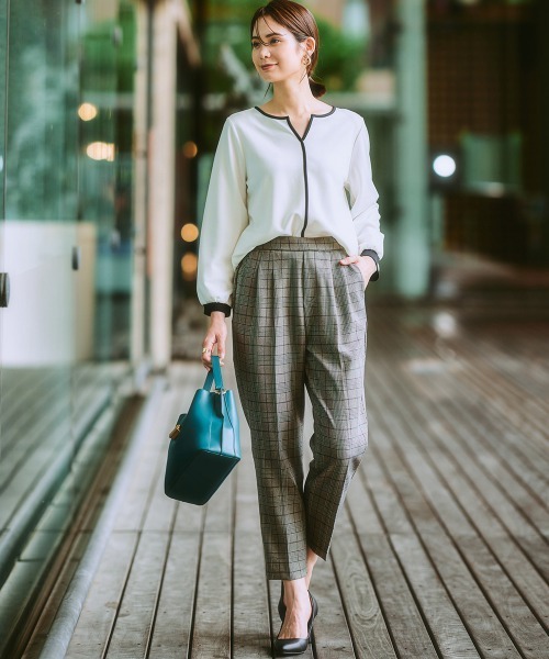 7days Life Styling（セブンデイズライフスタイリング）の「【裏微起毛】ウール調テーパードパンツ（スラックス・レディース・グレー/ブラック系/ブラウン系/ブラック・S/M/L/LL/3L）」の19枚目の写真