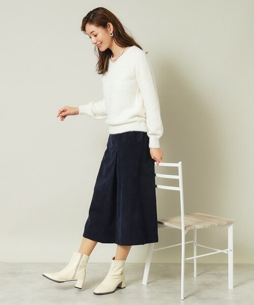 ITS'DEMO（イッツデモ）の「◆【手洗い可】フェザーVネックニット（ニット/セーター・レディース・オフホワイト/チャコールグレー/サックスブルー/ピンク/ベージュ・00）」の10枚目の写真