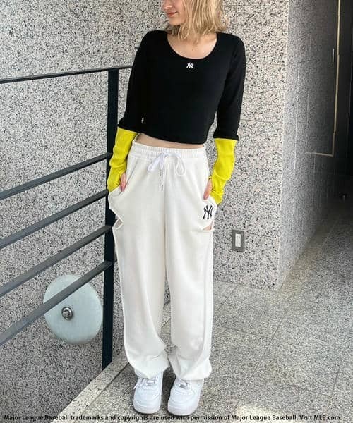 BACK TO THE FIELD（バック トゥー ザ フィールド）の「【MLB】カラーブロックショートトップス（Tシャツ/カットソー・レディース・オフホワイト/グレー/ブラック・FREE）」の11枚目の写真