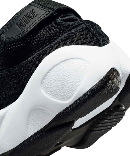 NIKE（ナイキ）の「ナイキ エア リフト ブリーズ ウィメンズシューズ / Nike Air Rift Breathe Women's Shoes 848386-001 Black（スニーカー・レディース・ブラック・22/23/24/25/26/27/28/29）」の7枚目の写真