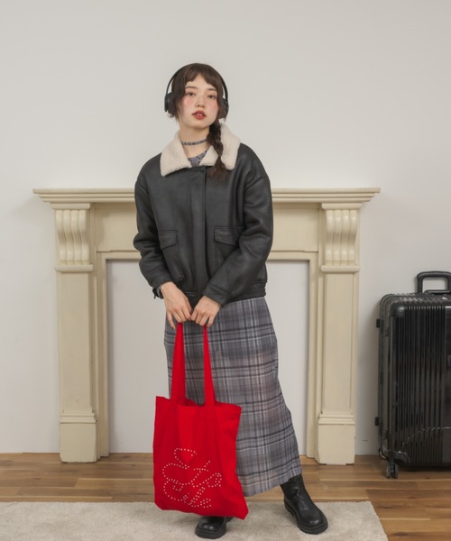 Birthday room(バースデイルーム)の「襟ボアレザージャケット / boa liner fake leather blouson(ブルゾン・レディース・ブラック/ベージュ・FREE)」の15枚目の写真