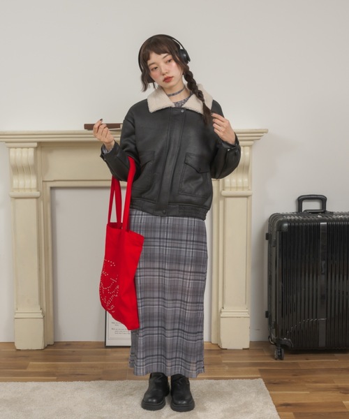 Birthday room(バースデイルーム)の「襟ボアレザージャケット / boa liner fake leather blouson(ブルゾン・レディース・ブラック/ベージュ・FREE)」の16枚目の写真