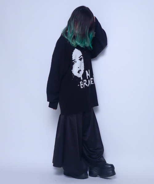 Bling Leads(ブリングリーズ)の「Z)【BLINGLEADS】724811~12 フェイスJQDクルーネック ニットセーター(ニット/セーター・メンズ・グレー系その他/ブラック系その他2/ブラック系その他/グレー系その他2・MEDIUM/LARGE)」の13枚目の写真