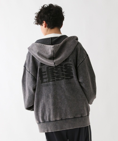 GLOBAL WORK(グローバルワーク)の「グラフィックZIPパーカー/AND YUA ANY/291949(パーカー・キッズ・ブラック/ネイビー・FREE)」の5枚目の写真