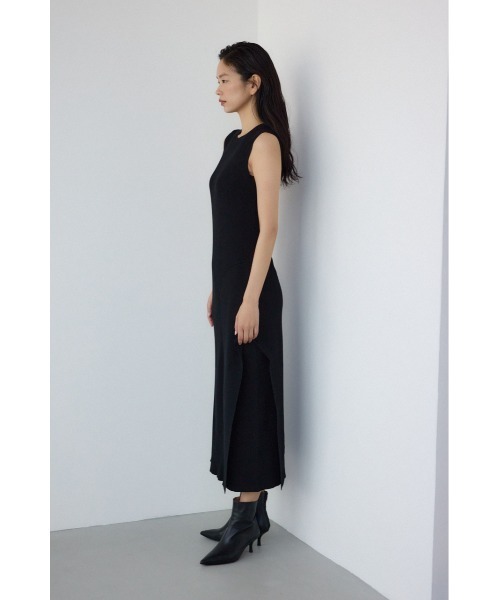 PLUS(プラス)の「【PLUS】アシンメトリーレイヤードニットワンピース(ワンピース・レディース・ブラック/ブルー系その他3・MEDIUM/SMALL)」の9枚目の写真