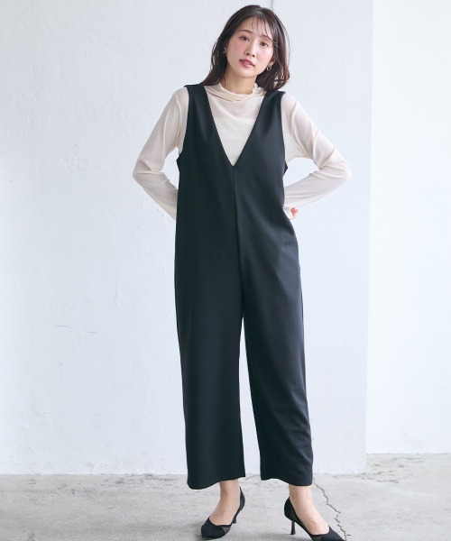 Petitjo（プッチージョ）の「小さいサイズ　深Vワイドオールインワンパンツ　低身長さん・小柄女性（つなぎ/オールインワン・レディース・ブラック・PSS/PS/PL）」の10枚目の写真
