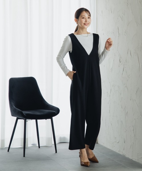 Petitjo（プッチージョ）の「小さいサイズ　深Vワイドオールインワンパンツ　低身長さん・小柄女性（つなぎ/オールインワン・レディース・ブラック・PSS/PS/PL）」の11枚目の写真