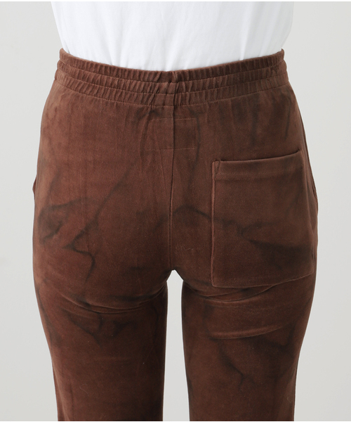 Oriens JOURNAL STANDARD（オリエンス ジャーナルスタンダード）の「【Praying/プレイング】 Velvet Flared Pants PRAY240 08- BROWN（その他パンツ・レディース・ブラウン・X-SMALL）」の4枚目の写真