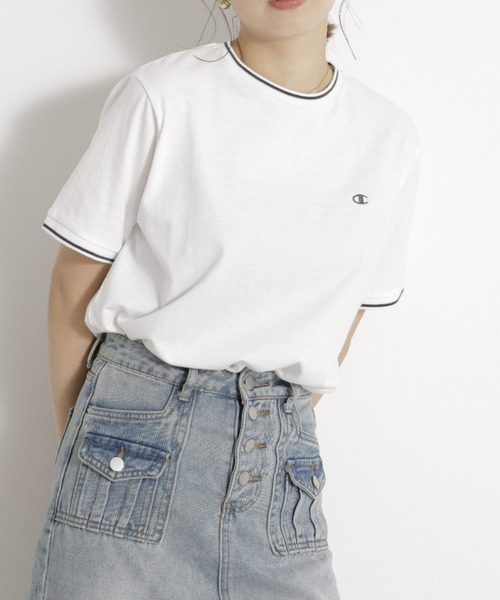 Champion(チャンピオン)の「<champion/UNDOVE>【吸水速乾/接触冷感/UVカット/ストレッチ/サマーTシャツ/チャンピオン/カジュアルTシャツ/スポーティ】配色ラインTシャツ(Tシャツ/カットソー・レディース・ネイビー/ボルドー/ホワイト・MEDIUM/LARGE/X-LARGE)」の4枚目の写真