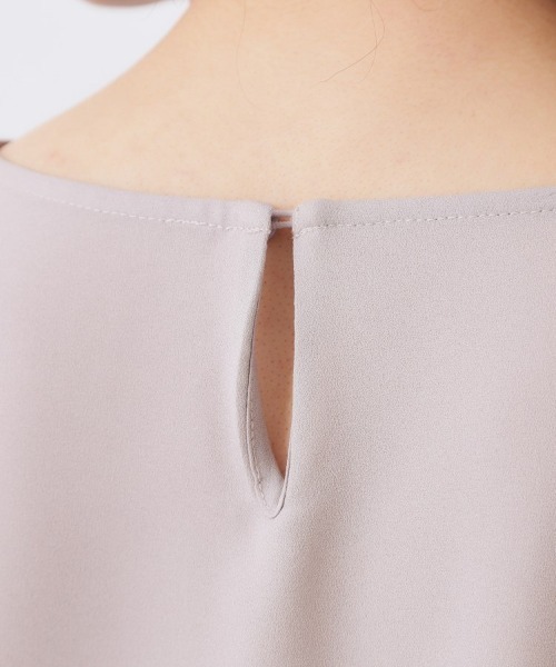 couture brooch(クチュールブローチ)の「【フェミニン・通勤】肩リボンシフォンブラウス(シャツ/ブラウス・レディース・ブラック/グレー/ホワイト系7・42/38/40)」の10枚目の写真