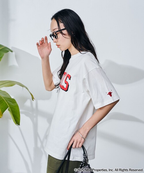 coen（コーエン）の「NBA別注 ロゴプリントTシャツ（Tシャツ/カットソー・レディース・オフホワイト/ライトブルー/ライトグレー/レッド/ダークグレー/イエロー・M/L）」の8枚目の写真
