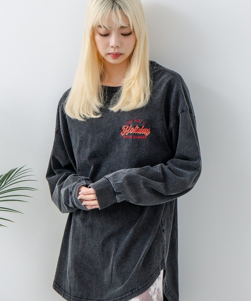 fort point(フォーポイント)の「【UNDER WRAPS/アンダーラップス】インディゴ刺繍 オーバーサイズロンT(Tシャツ/カットソー・レディース・ブラック/クリアブルー/ブルー・LARGE/MEDIUM)」の15枚目の写真