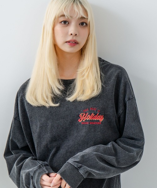 fort point(フォーポイント)の「【UNDER WRAPS/アンダーラップス】インディゴ刺繍 オーバーサイズロンT(Tシャツ/カットソー・レディース・ブラック/クリアブルー/ブルー・LARGE/MEDIUM)」の16枚目の写真
