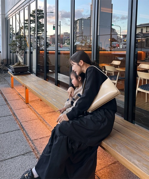 KOBE LETTUCE（コウベレタス）の「[ yuiさんコラボ ]バイアス切替えギャザースカート（スカート・レディース・オフホワイト/ブラック/ベージュ/ネイビー/チェック・M）」の15枚目の写真