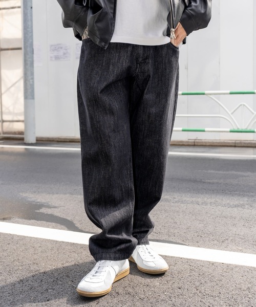 Subciety（サブサエティ）の「Wide tapered denim pants（デニムパンツ・メンズ・ブラック/インディゴブルー・マルチサイズ）」の4枚目の写真