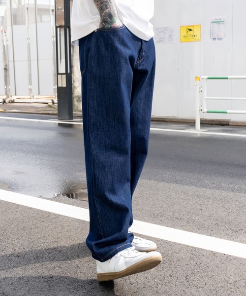 Subciety（サブサエティ）の「Wide tapered denim pants（デニムパンツ・メンズ・ブラック/インディゴブルー・マルチサイズ）」の6枚目の写真