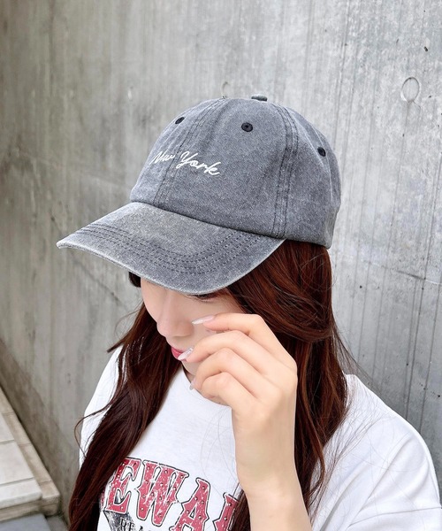 INGNI（イング）の「ヴィンテージウォッシュドキャップ（キャップ・レディース・ブラック/ブルー/ベージュ・ONE SIZE）」の2枚目の写真