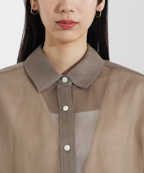 qualite(カリテ)の「ソフトオーガンジーシアーシャツ/春服/夏服/オフィスカジュアル/きれいめ(シャツ/ブラウス・レディース・ホワイト/イエロー系その他/モカ・フリー)」の12枚目の写真