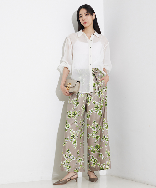 qualite(カリテ)の「ソフトオーガンジーシアーシャツ/春服/夏服/オフィスカジュアル/きれいめ(シャツ/ブラウス・レディース・ホワイト/イエロー系その他/モカ・フリー)」の19枚目の写真