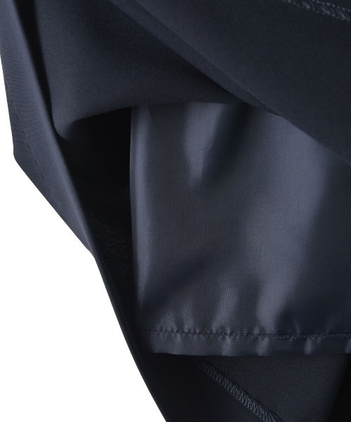 marjour(マージュール)の「RUFFLE DRESS(ワンピース・レディース・ネイビー/ブラック・M)」の11枚目の写真