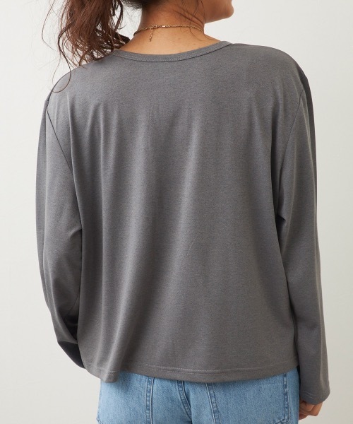 Disney（ディズニー）の「【OP/オーピー】ミッキー/水陸両用スナップボタンカーディガン/レディース（カーディガン/ボレロ・レディース・ピンク/チャコールグレー/ホワイト・MEDIUM/LARGE/X-LARGE）」の12枚目の写真