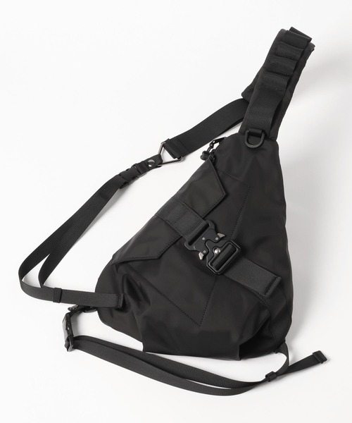 HARE（ハレ）の「スリングバッグ(HARE)（ショルダーバッグ・メンズ・ブラック・FREE）」の3枚目の写真