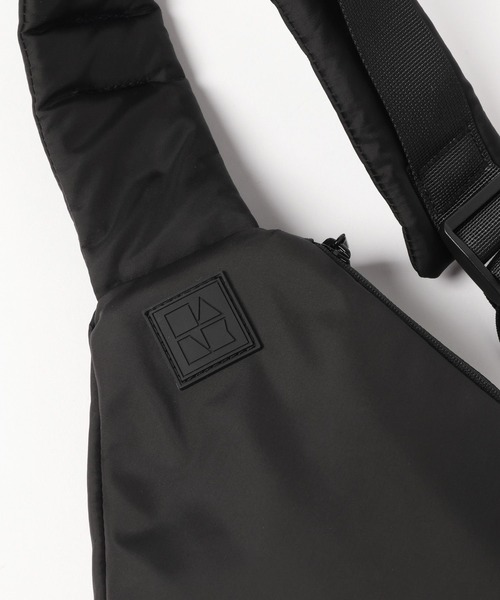 HARE（ハレ）の「スリングバッグ(HARE)（ショルダーバッグ・メンズ・ブラック・FREE）」の9枚目の写真