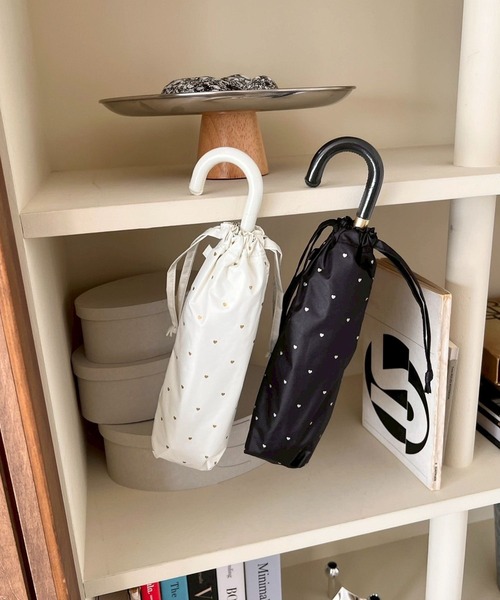 Me%（ミィパーセント）の「【晴雨兼用】プチハートminiカサ　323355（折りたたみ傘・レディース・ブラック/アイボリー・FREE）」の4枚目の写真