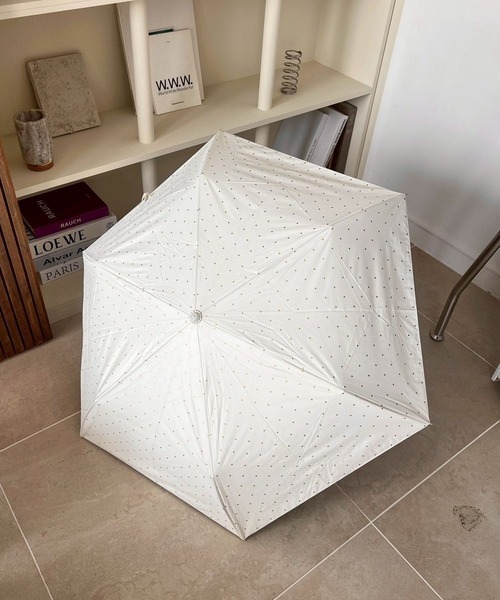 Me%（ミィパーセント）の「【晴雨兼用】プチハートminiカサ　323355（折りたたみ傘・レディース・ブラック/アイボリー・FREE）」の12枚目の写真