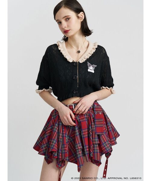 jouetie（ジュエティ）の「【メロクロコラボ】KUROMIフリルニットカーデ（カーディガン/ボレロ・レディース・レッド/ブラック/ピンク・MEDIUM）」の5枚目の写真