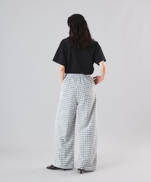 Muscat(マスカット)の「チェックイージータックパンツ(その他パンツ・レディース・オフホワイト/ブラック/ベージュ・F)」の7枚目の写真