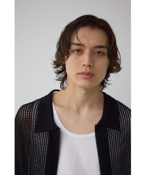 AZUL by moussy（アズールバイマウジー）の「ポロ襟ジップニットトップス（ポロシャツ・メンズ・ブラック/ダークグリーン/アイボリー・MEDIUM/LARGE）」の4枚目の写真