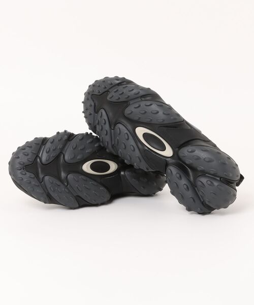 OAKLEY（オークリー）の「OAKLEY オークリー EDGE ICON スニーカー FOF100539（スニーカー・メンズ・ホワイト/グレー/ブラック/ベージュ系その他・28.0cm/26.0cm/27.0cm/25.0cm）」の21枚目の写真