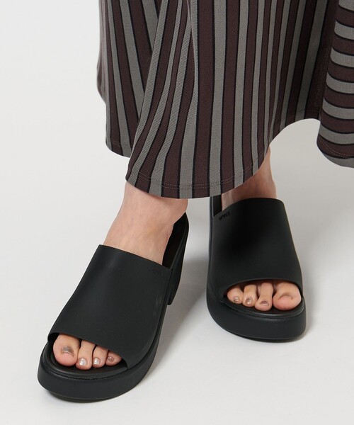 crocs クロッグサンダル 23cm (US 7) 黒　ヒールサンダル クロックス crocs サンダル クロッグサンダル サイレン