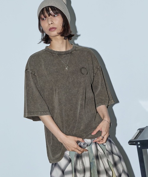 Anchor Smith（アンカー スミス）の「ヴィンテージ加工ピグメント サークルロゴ刺繍 オーバーサイズ半袖Tシャツ（Tシャツ/カットソー・レディース・ブラウン/ネイビー/ブラック/ワイン・M/L）」の14枚目の写真