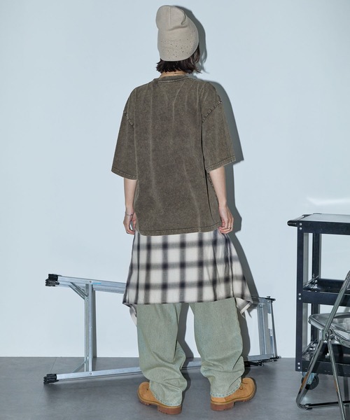 Anchor Smith（アンカー スミス）の「ヴィンテージ加工ピグメント サークルロゴ刺繍 オーバーサイズ半袖Tシャツ（Tシャツ/カットソー・レディース・ブラウン/ネイビー/ブラック/ワイン・M/L）」の22枚目の写真