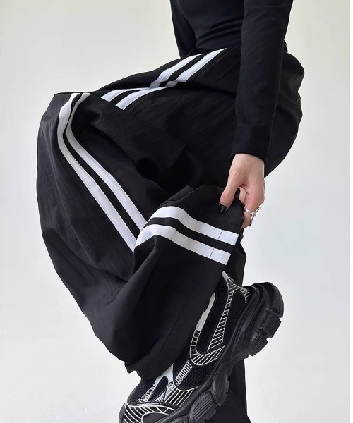 ストリート系 スポーツ セットアップ ワイドパンツ 韓国 n2223 セットアップ サイドライン Tシャツ ワイドパンツ 半袖 ロゴ