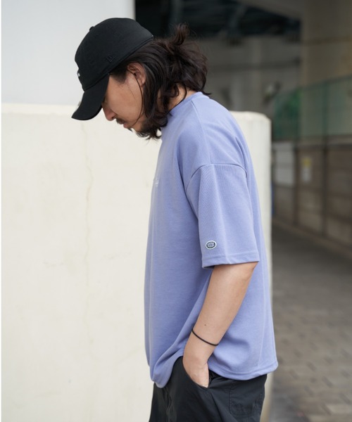 DISCUS ATHLETIC(ディスカス アスレチック)の「DISCUS ATHLETIC ディスカス アスレティック 裾ドロスト付きTシャツ(Tシャツ/カットソー・メンズ・ブルー系/ベージュ/ライトグレー/グリーン/ブラック・M/L)」の6枚目の写真