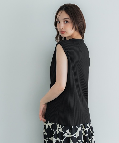 coca(coca)(コカ)の「【WEB限定セール】ジョーゼットプリーツノースリーブトップス セットアップ可能/吸水速乾/イージーケア/乾燥機OK(Tシャツ/カットソー・レディース・ブラウン/ブラック・L/M)」の5枚目の写真