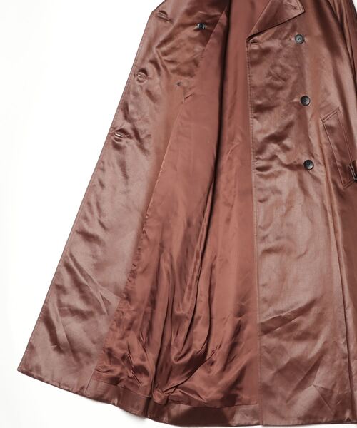 CINOH（チノ）の「SATIN OVERSIZE TRENCH COAT（トレンチコート・レディース・ブラウン・38）」の3枚目の写真