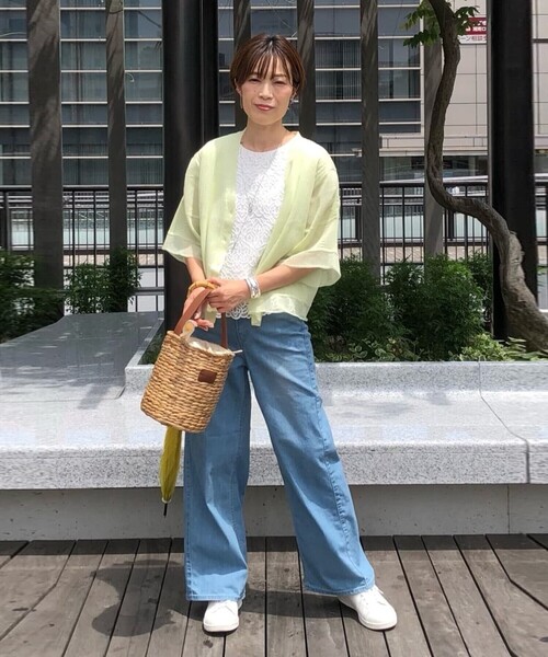 K.T KIYOKO TAKASE(キヨコタカセ)の「ストライプ調シアーニット ベルスリーブシアーカーディガン(カーディガン/ボレロ・レディース・イエロー×グリーン・9号)」の3枚目の写真