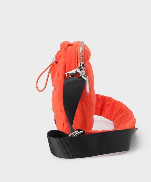 tk.TAKEO KIKUCHI（ティーケータケオキクチ）の「【パフィーシリーズ】mini miniショルダーバッグ（ショルダーバッグ・メンズ・ブラック系/ブラック/ブルー系その他2/オレンジ系その他2/ネイビー系1/グレー系その他2・00）」の17枚目の写真