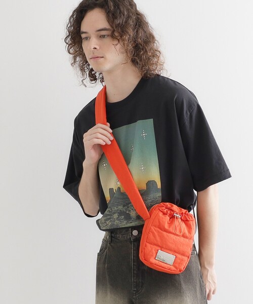 tk.TAKEO KIKUCHI（ティーケータケオキクチ）の「【パフィーシリーズ】mini miniショルダーバッグ（ショルダーバッグ・メンズ・ブラック系/ブラック/ブルー系その他2/オレンジ系その他2/ネイビー系1/グレー系その他2・00）」の21枚目の写真