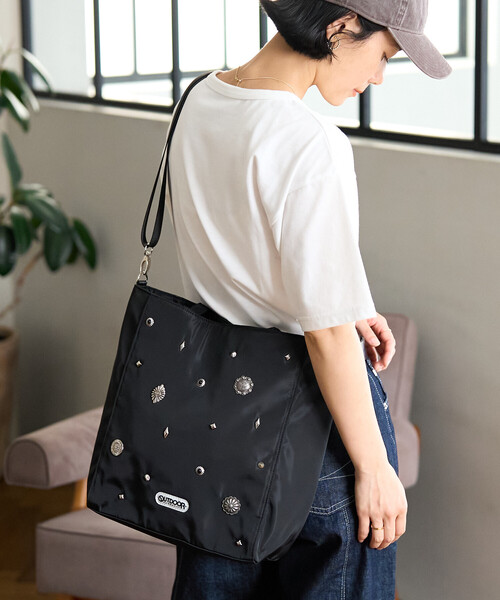 FREAK'S STORE（フリークスストア）の「OUTDOOR PRODUCTS × FREAK'S STORE/アウトドアプロダクツ 別注 2WAY コンチョトートバッグ/A4サイズトートバッグ/ノートPC収納可能（トートバッグ・レディース・ブラック/ブラウン/ナチュラル・ONE SIZE）」の10枚目の写真