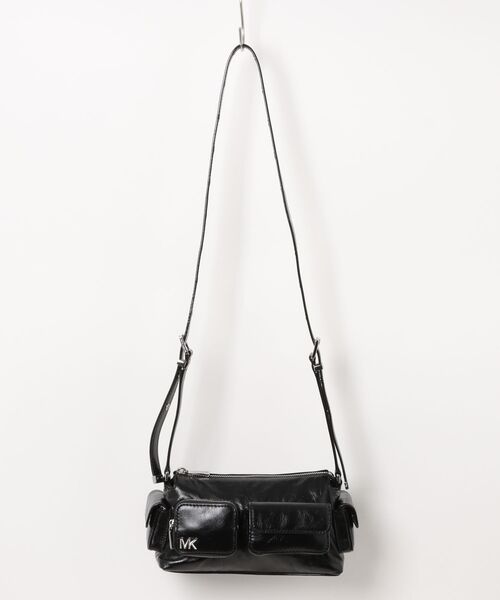 MICHAEL KORS(マイケルコース)の「DAKOTA コンバーチブル ポケット クロスボディ スモール(ショルダーバッグ・レディース・ブラック・FREE)」の5枚目の写真