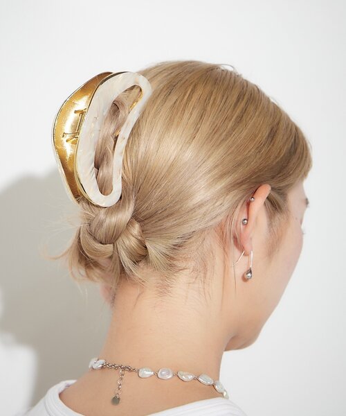 BIRTHDAY BAR(バースデイバー)の「メタルバンス(バレッタ/ヘアクリップ・レディース・ベージュ/ホワイト・0)」の2枚目の写真